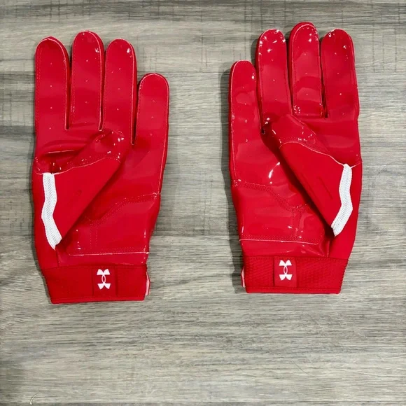 New with Tags Men’s Under Armor Combat Football Gloves Size 2XL - Picture 2 of 5